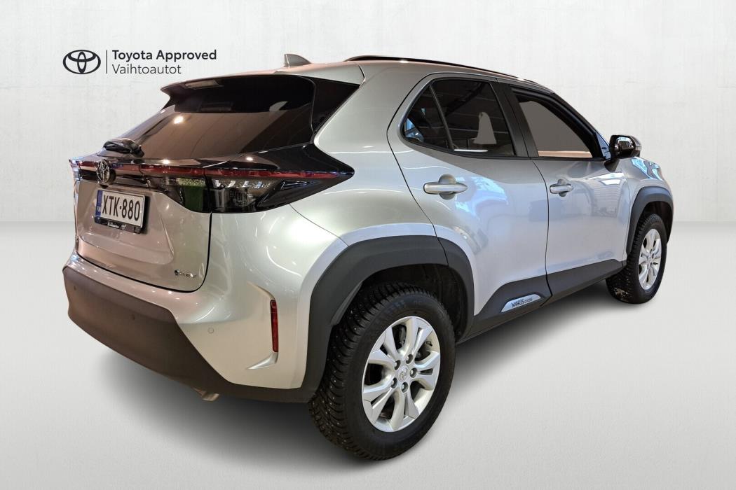 TOYOTA Yaris Cross 2025