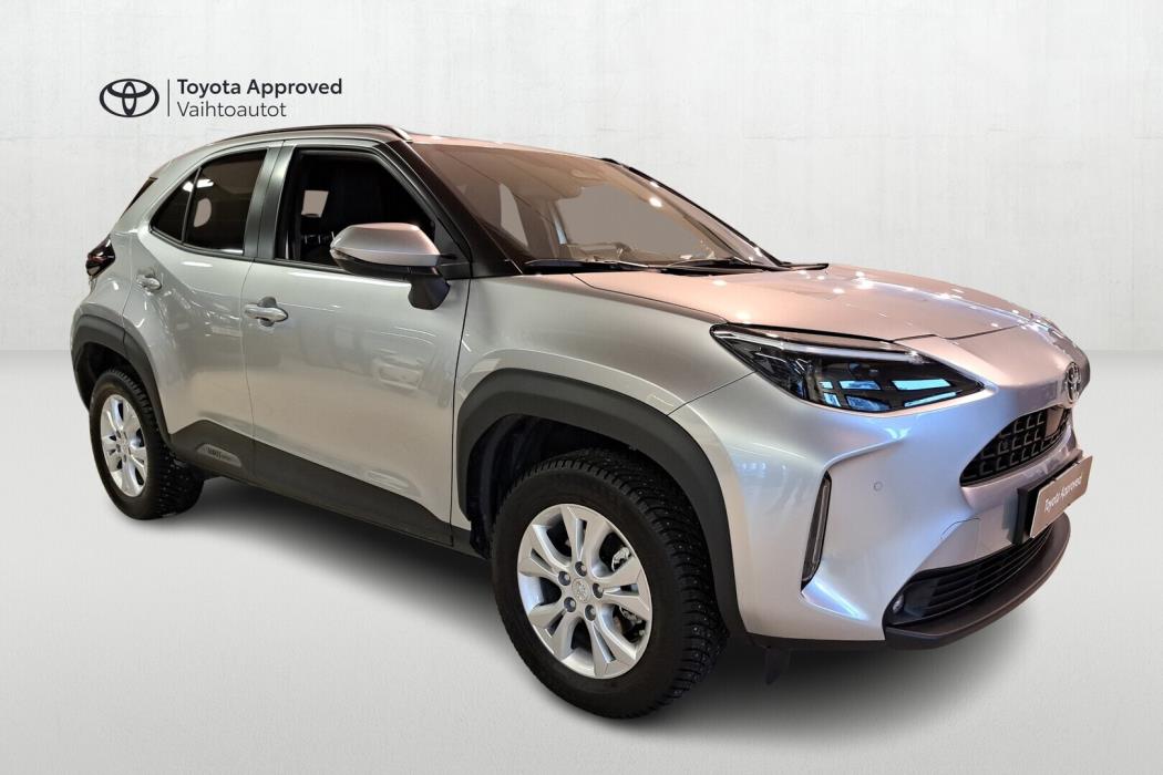 TOYOTA Yaris Cross 2025