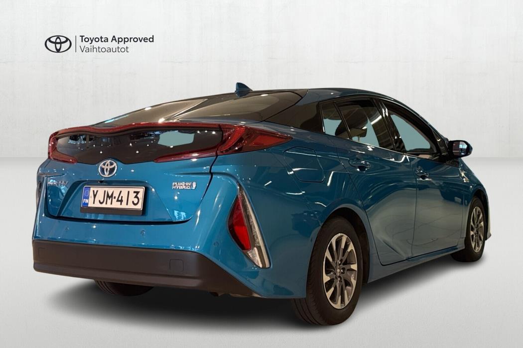 TOYOTA Prius Plug-in 2017