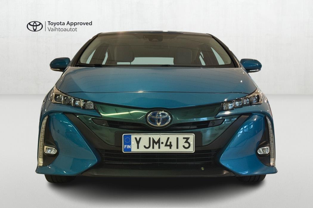 TOYOTA Prius Plug-in 2017