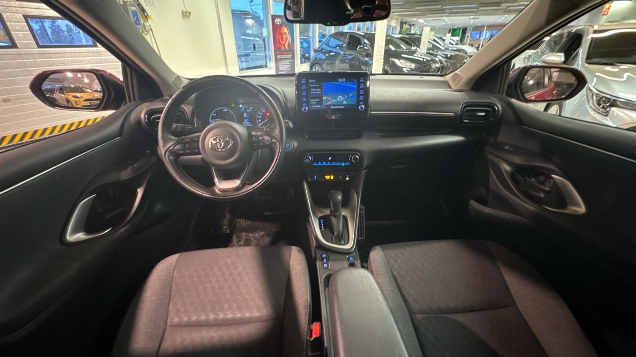 TOYOTA Yaris 2022
