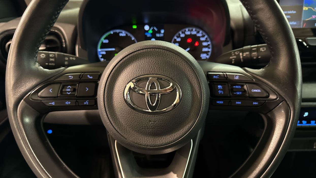 TOYOTA Yaris 2022