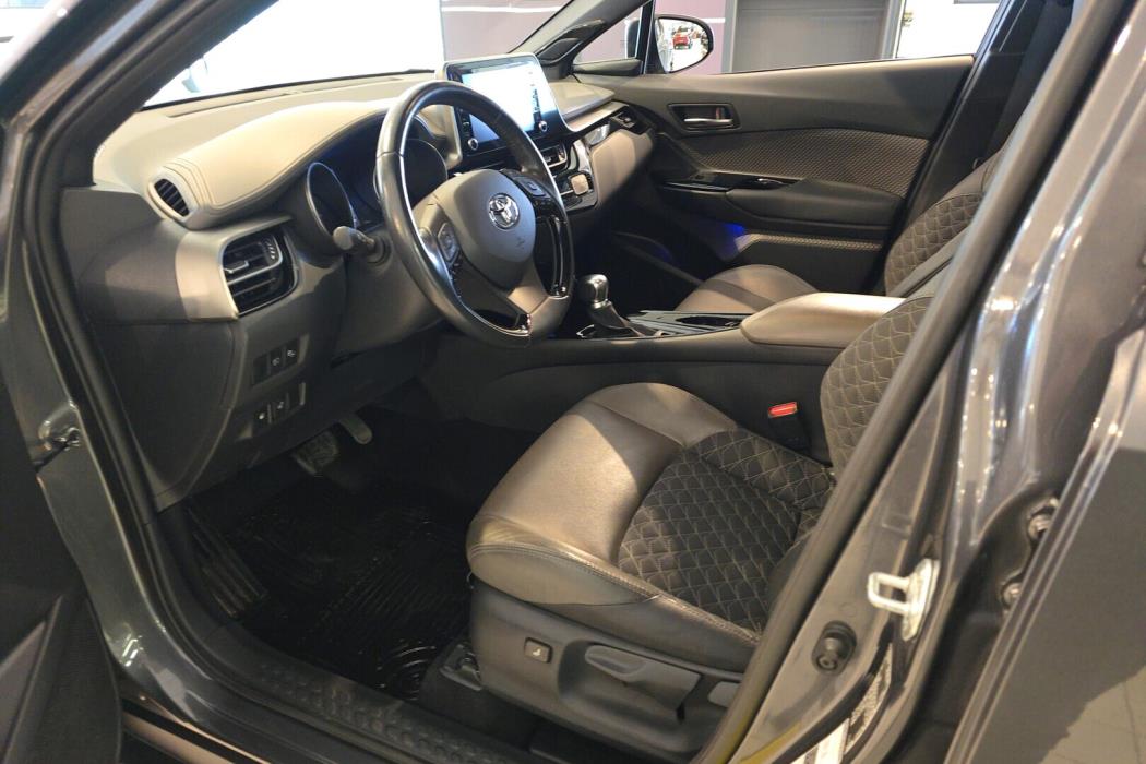 TOYOTA C-HR 2022