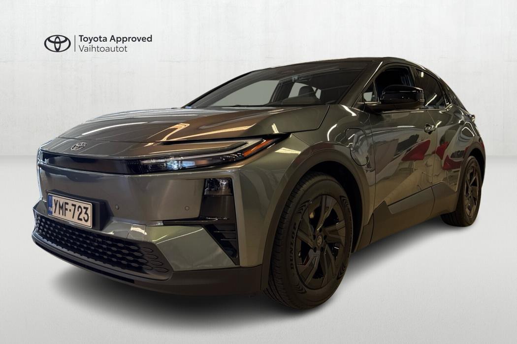 TOYOTA C-HR+ 2026