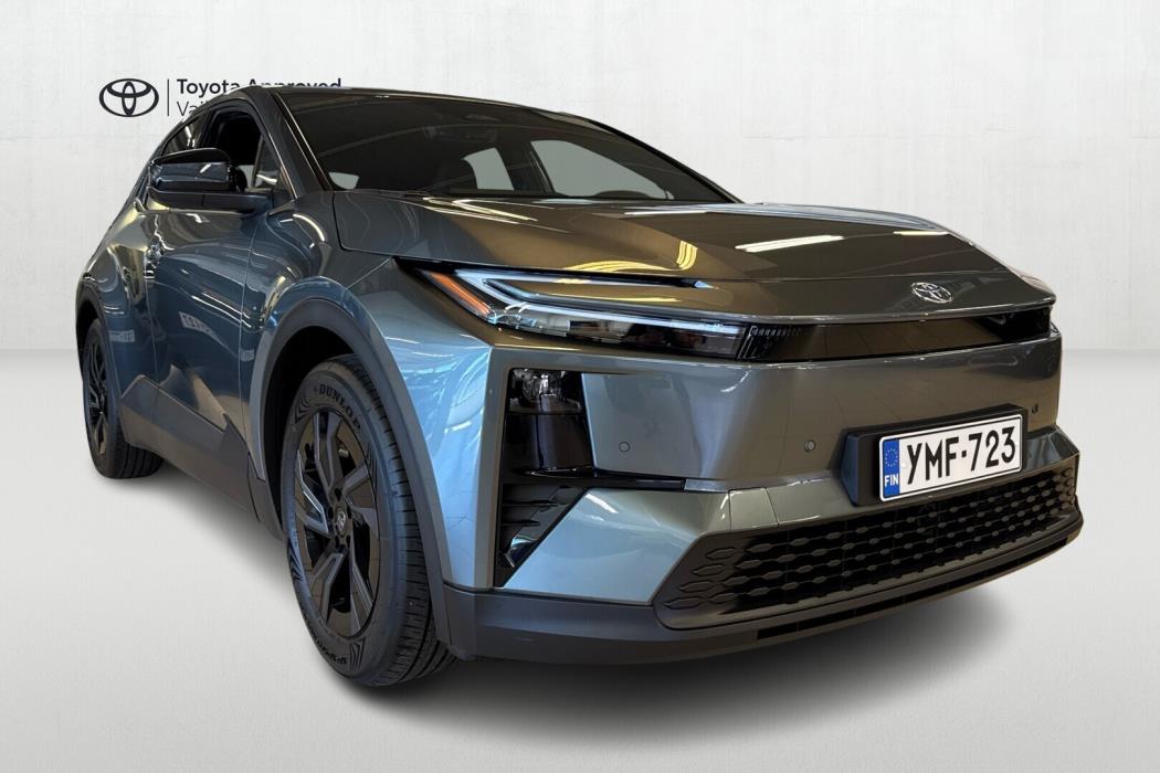 TOYOTA C-HR+ 2026