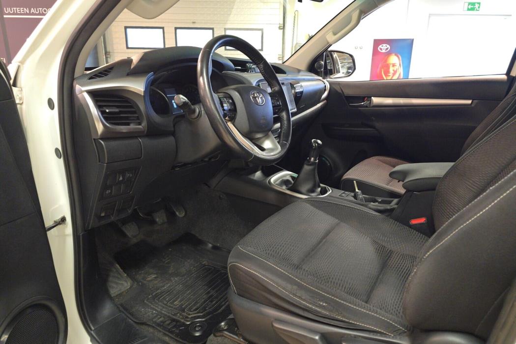 TOYOTA Hilux 2020