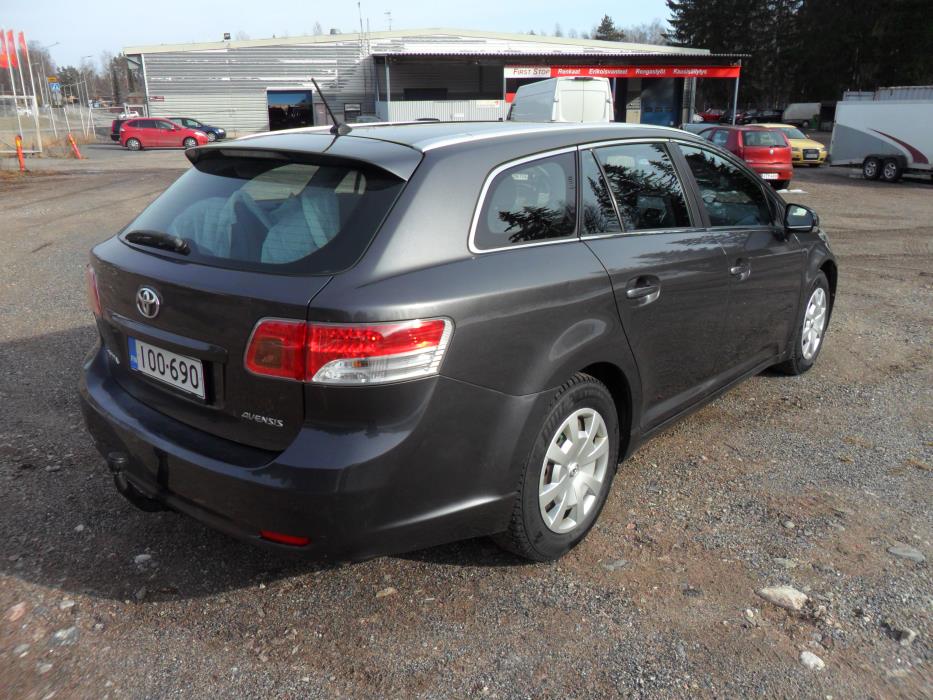Toyota Avensis 2009