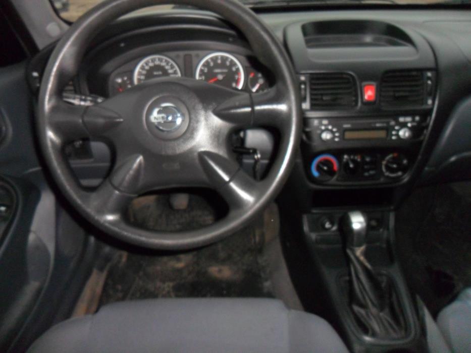 Nissan Almera 2005