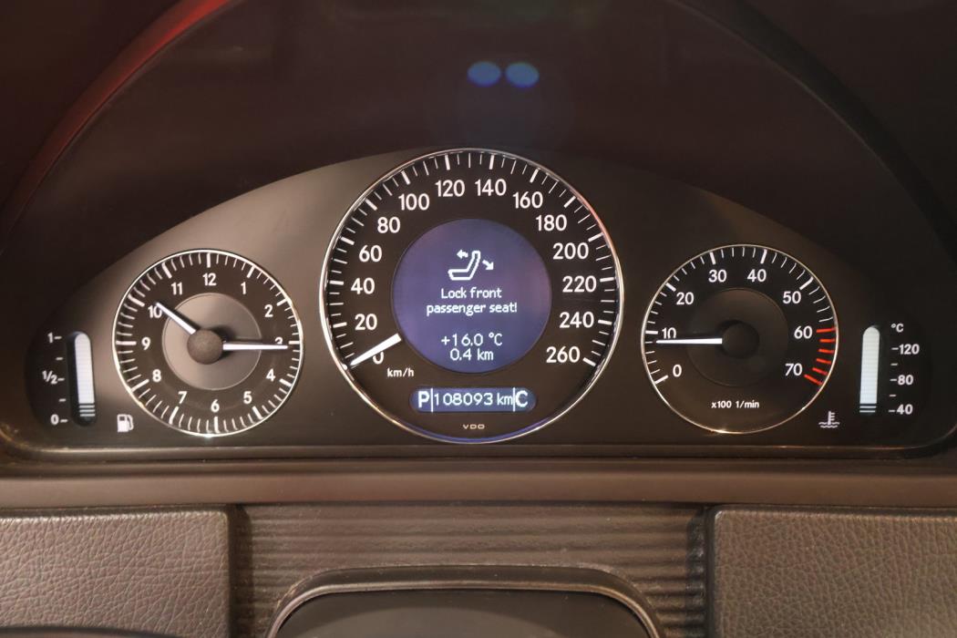 MERCEDES-BENZ CLK 2004