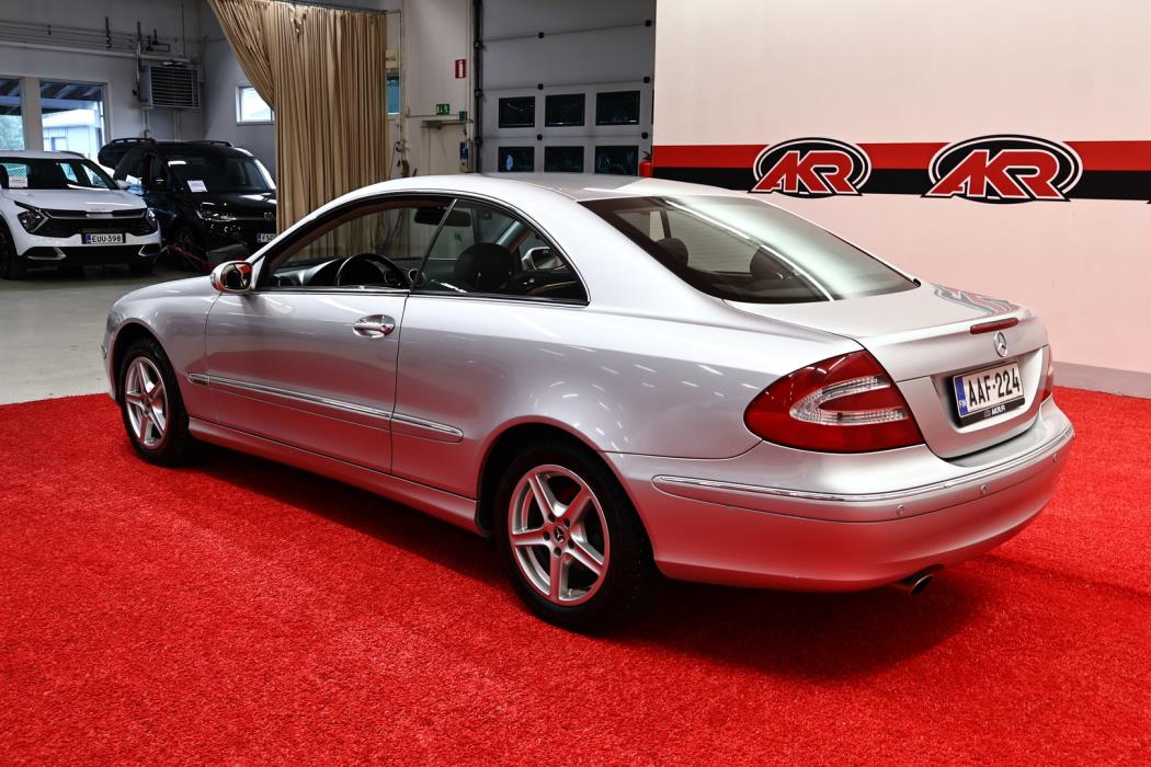 MERCEDES-BENZ CLK 2004