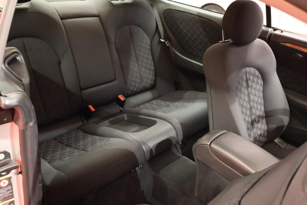 MERCEDES-BENZ CLK 2004