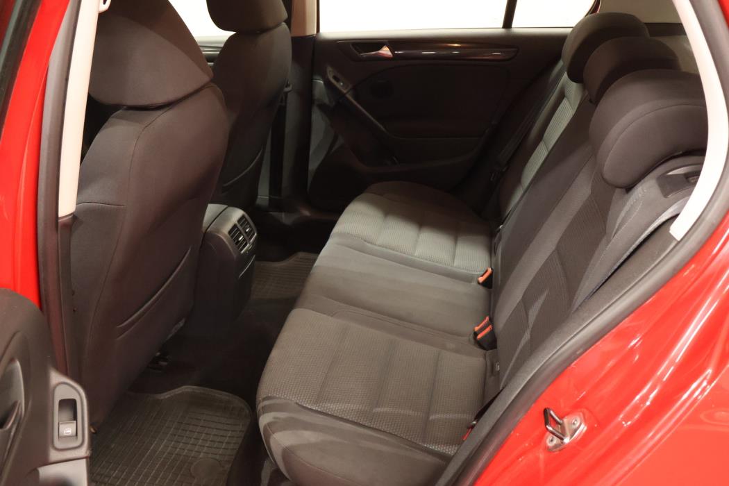 VOLKSWAGEN Golf 2009