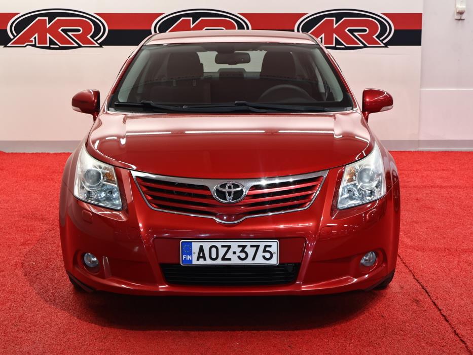 TOYOTA Avensis 2010
