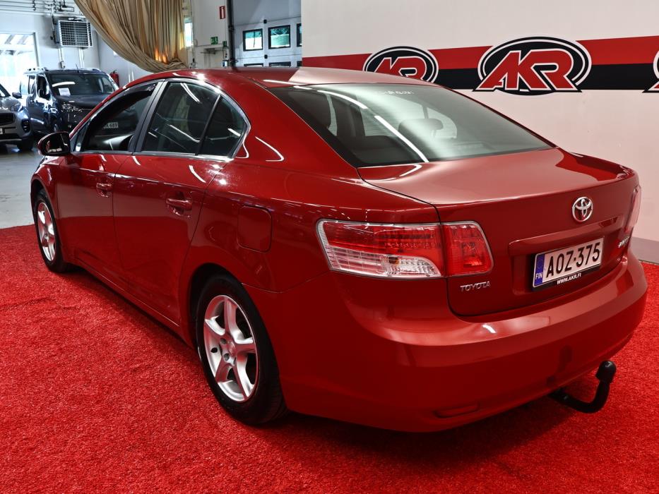 TOYOTA Avensis 2010
