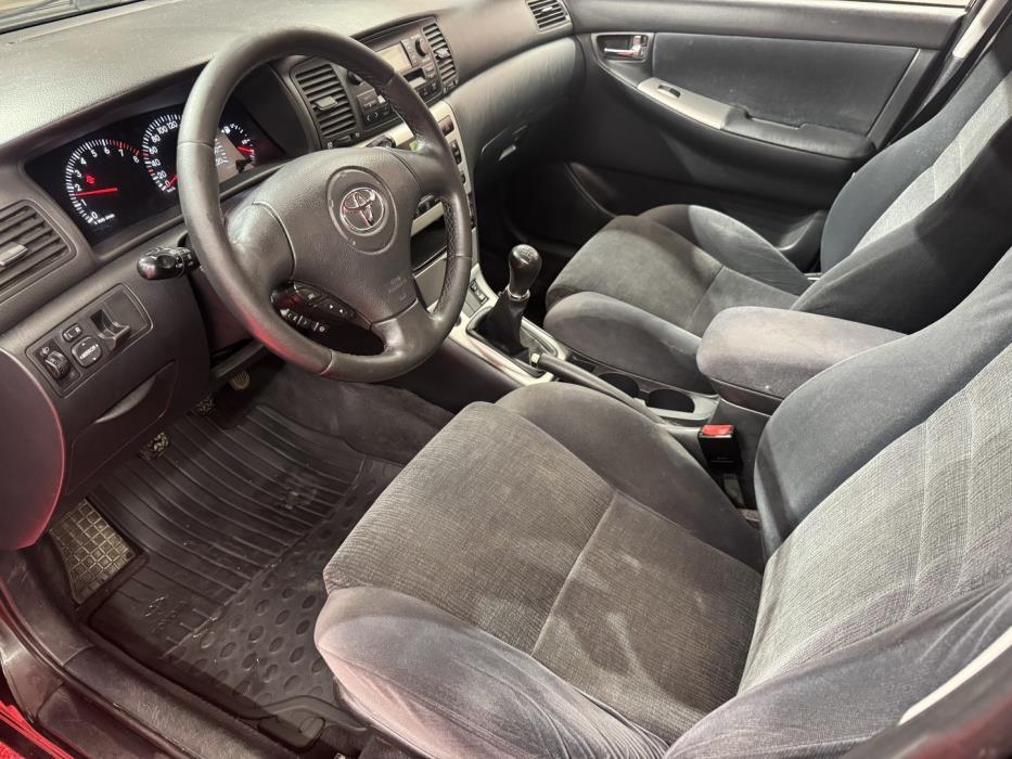 TOYOTA Corolla 2004