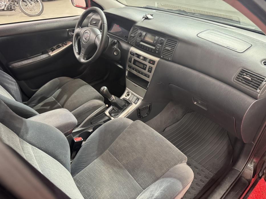 TOYOTA Corolla 2004