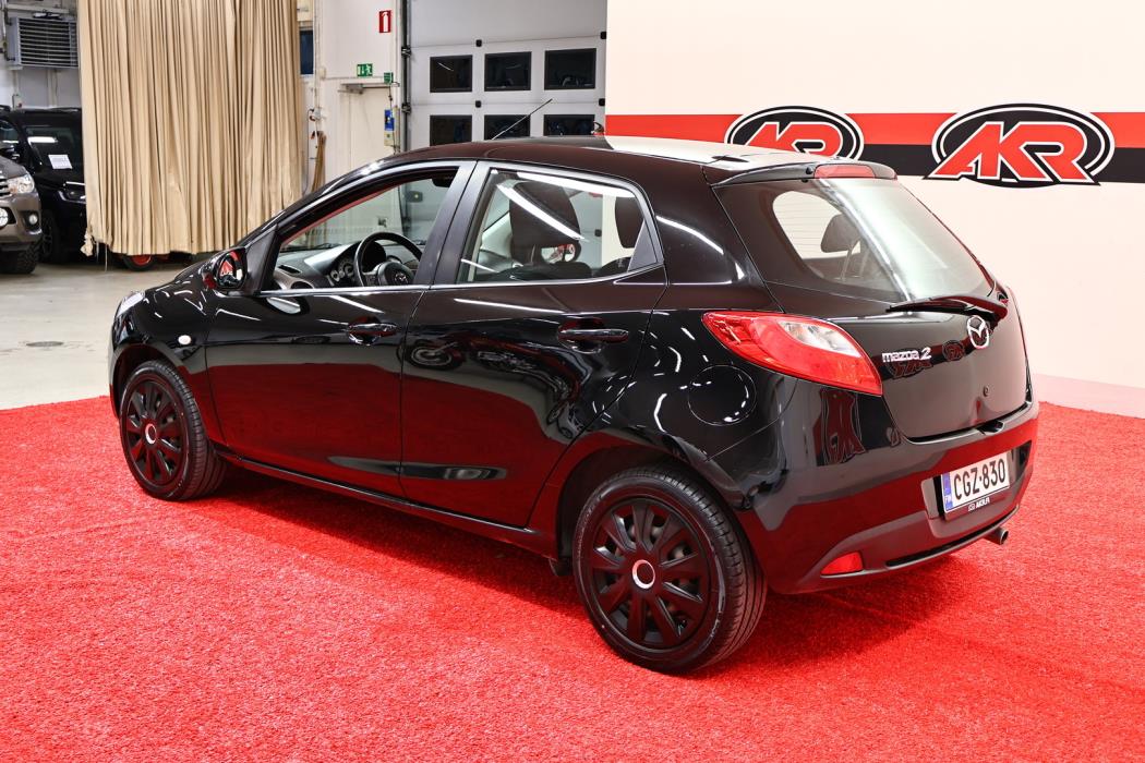 MAZDA Mazda2 2010