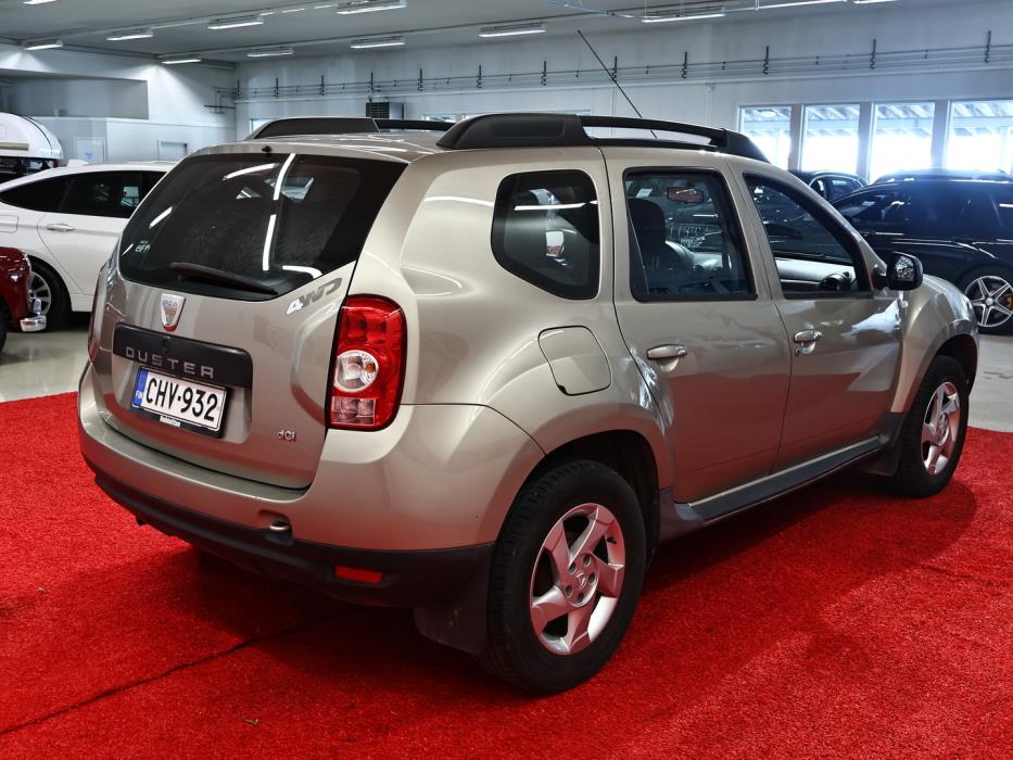 DACIA Duster 2011
