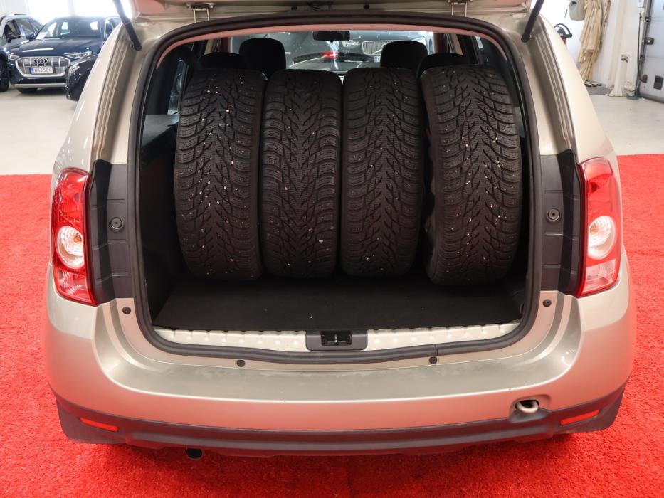 DACIA Duster 2011