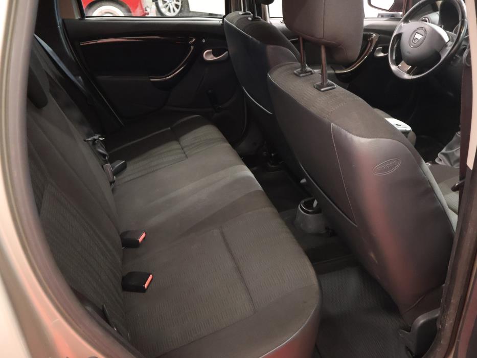 DACIA Duster 2011