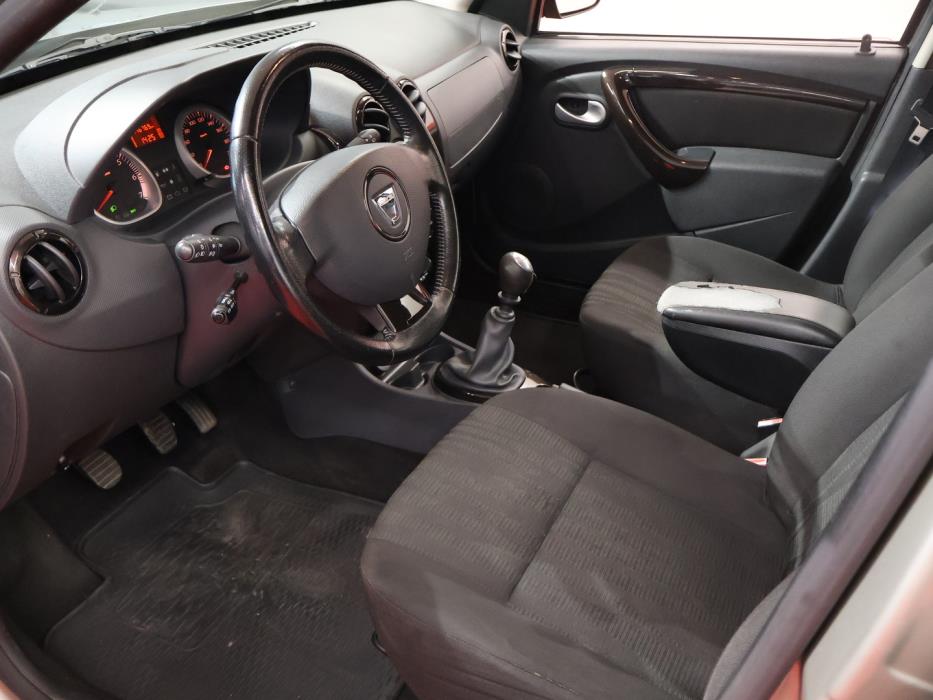 DACIA Duster 2011