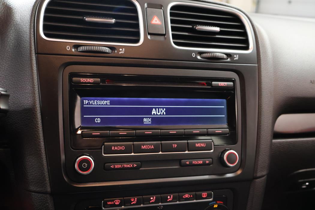 VOLKSWAGEN Golf 2011