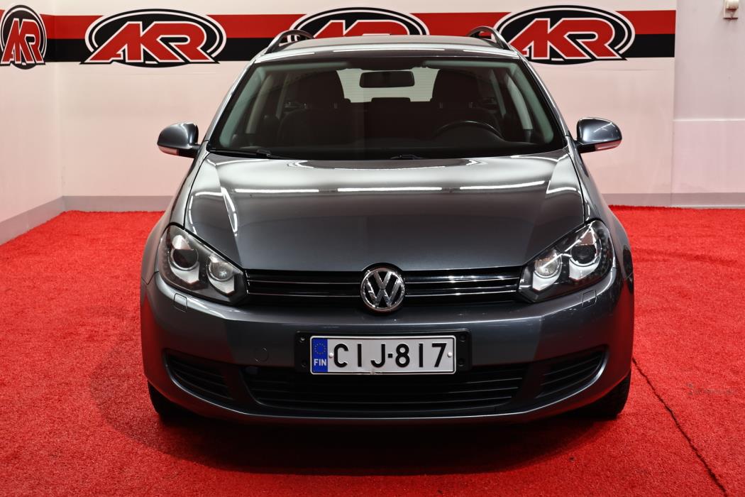 VOLKSWAGEN Golf 2011