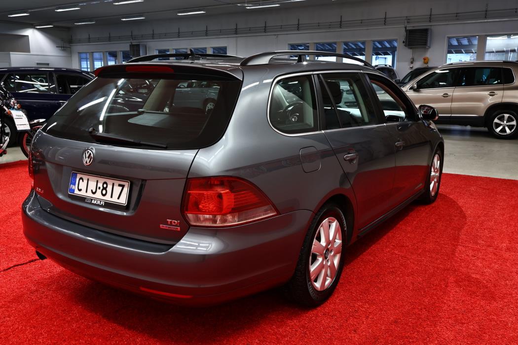 VOLKSWAGEN Golf 2011