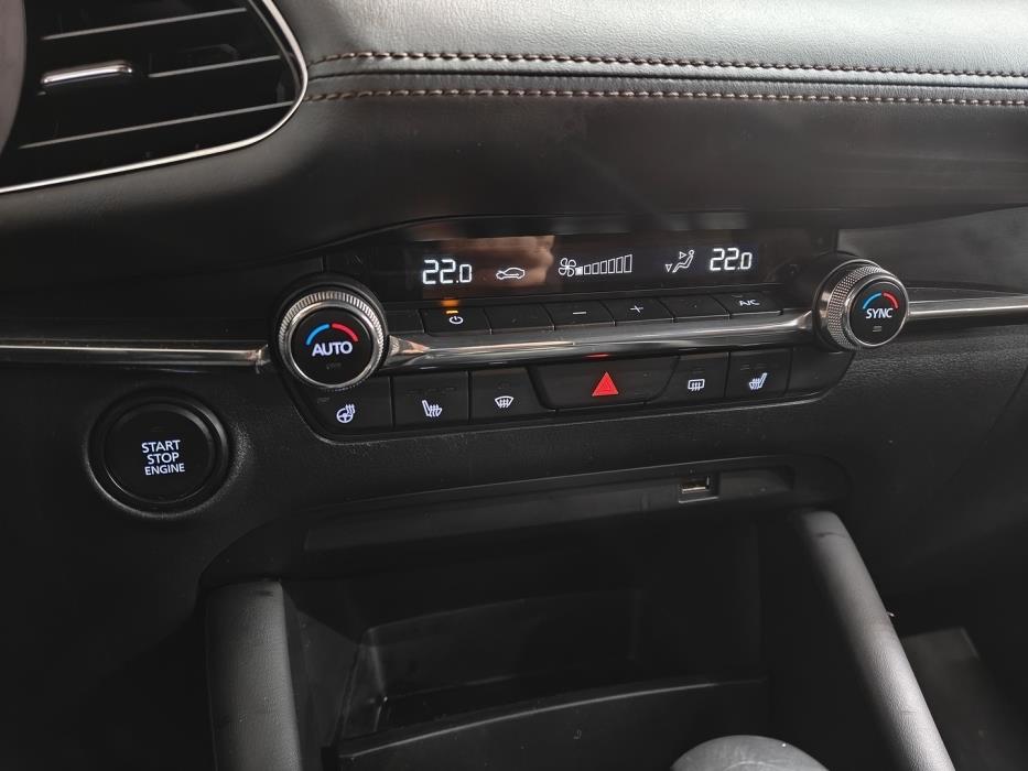 MAZDA 3 2020