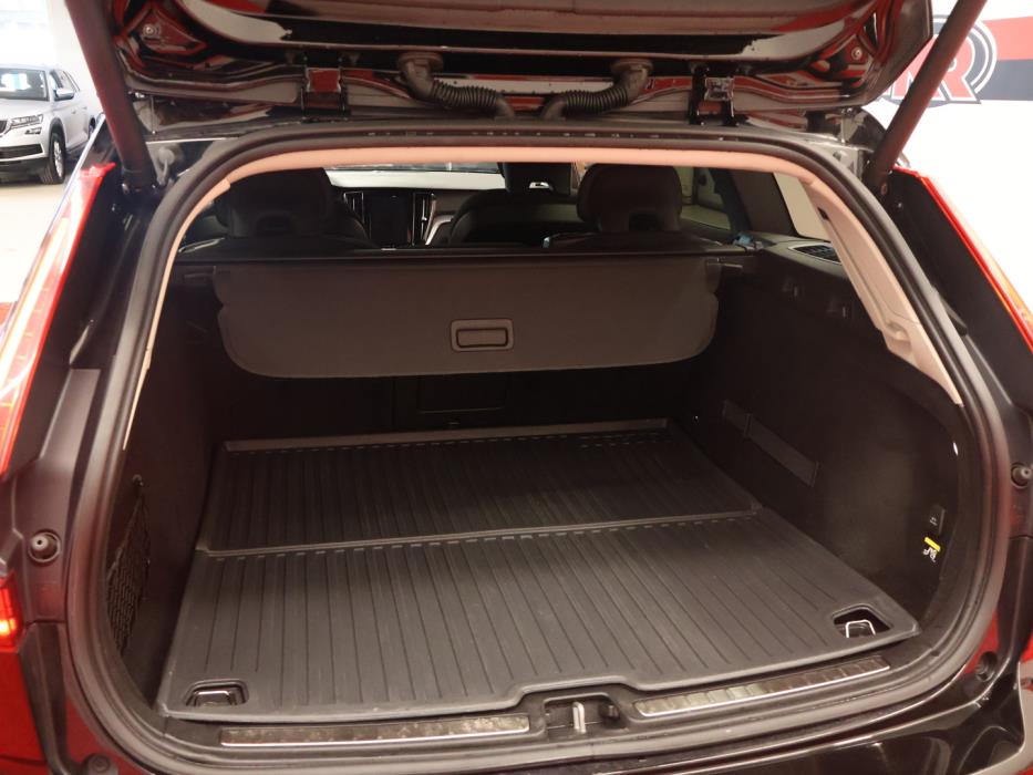 VOLVO V60 2019