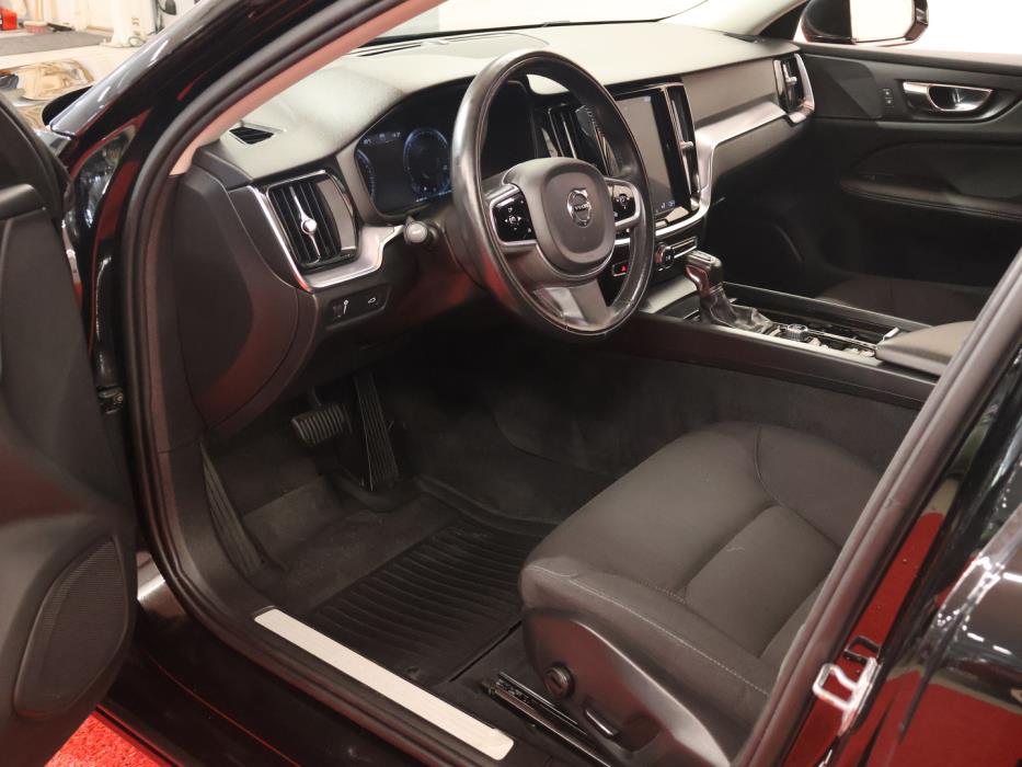 VOLVO V60 2019