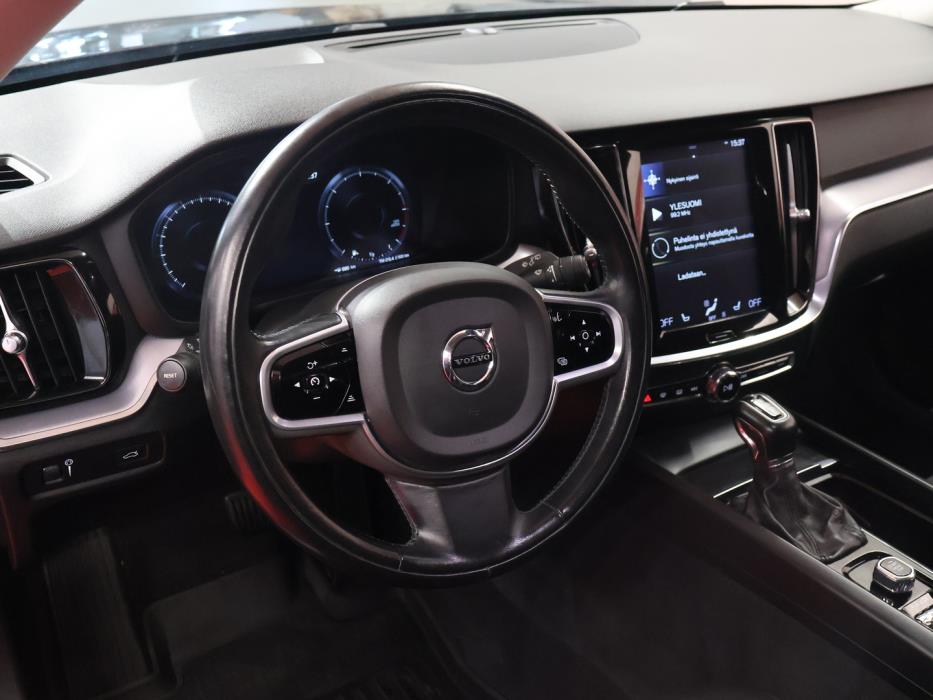 VOLVO V60 2019