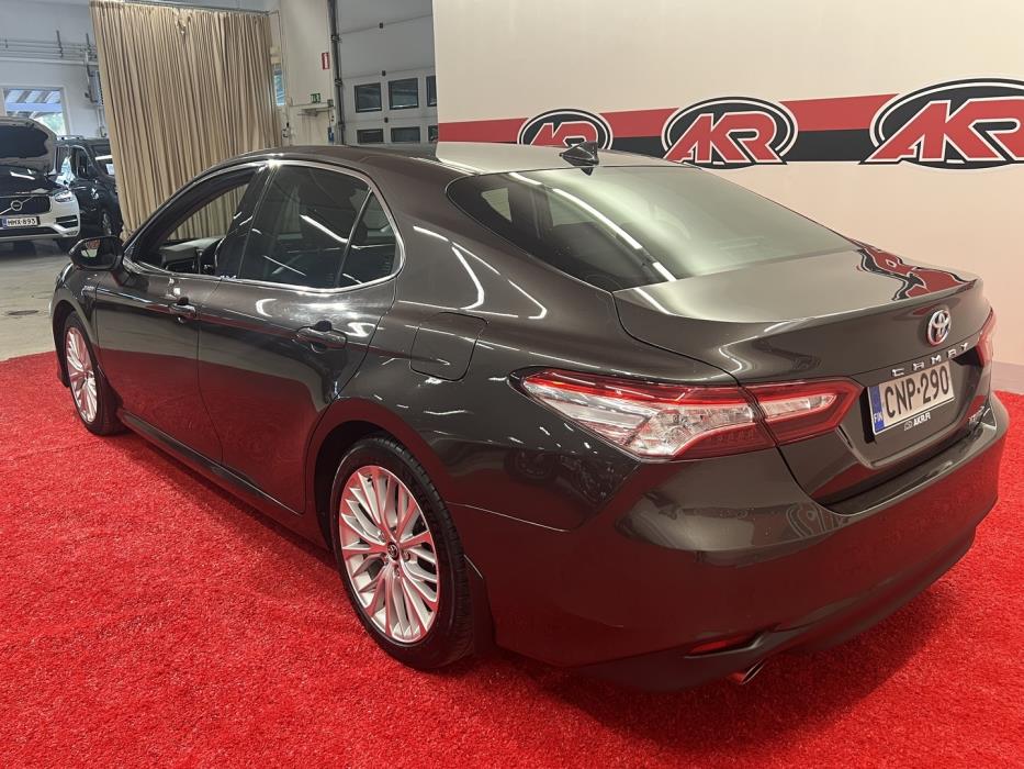 TOYOTA Camry 2019