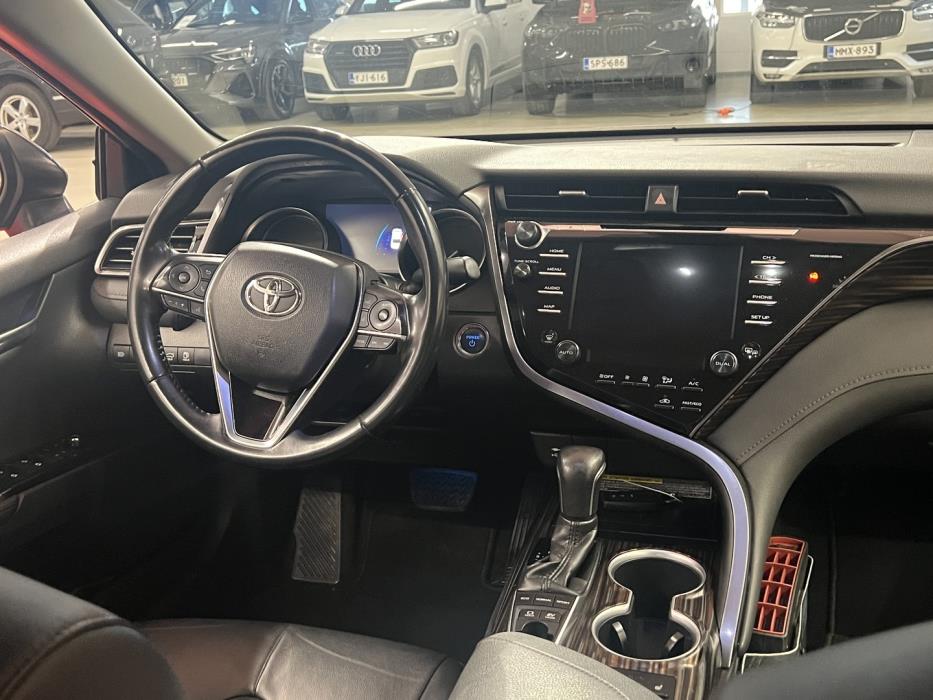 TOYOTA Camry 2019