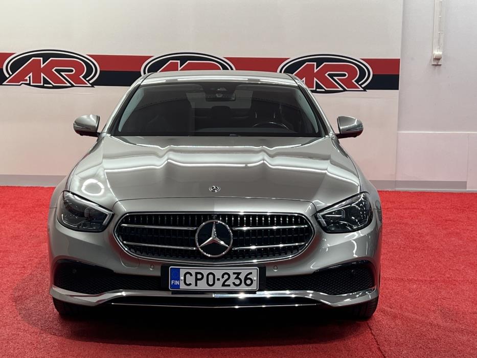 MERCEDES-BENZ E 2021