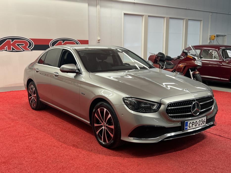 MERCEDES-BENZ E 2021