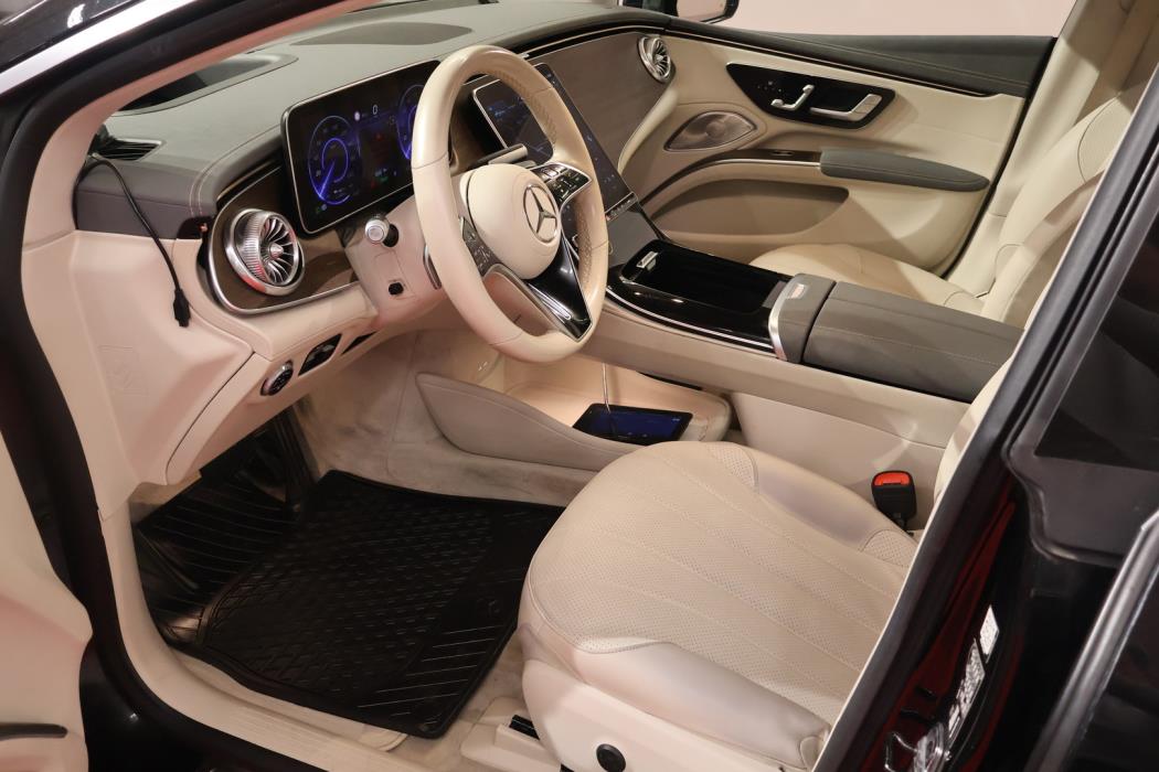 MERCEDES-BENZ EQS 2022