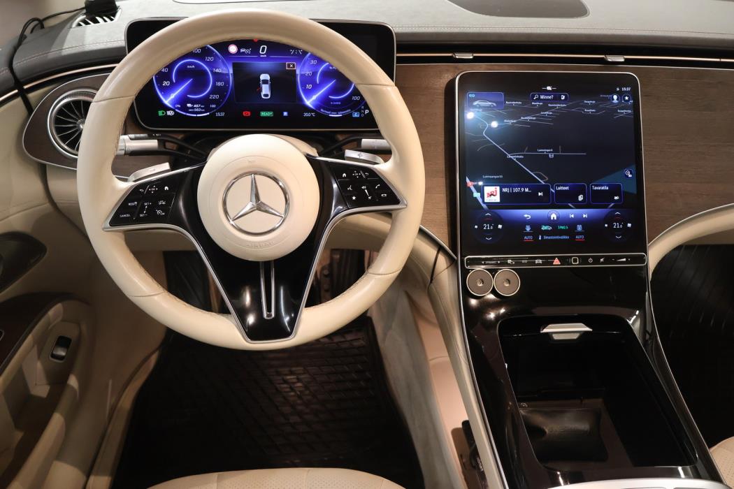 MERCEDES-BENZ EQS 2022