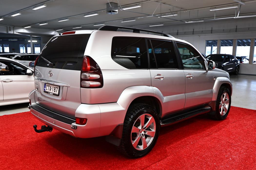 TOYOTA Land Cruiser 2005