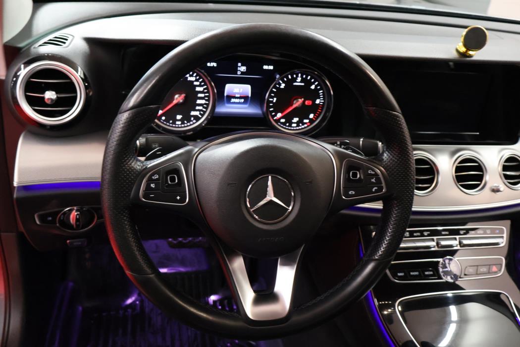 MERCEDES-BENZ E 2017