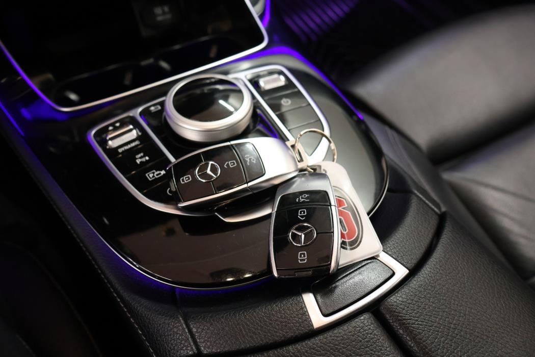 MERCEDES-BENZ E 2017