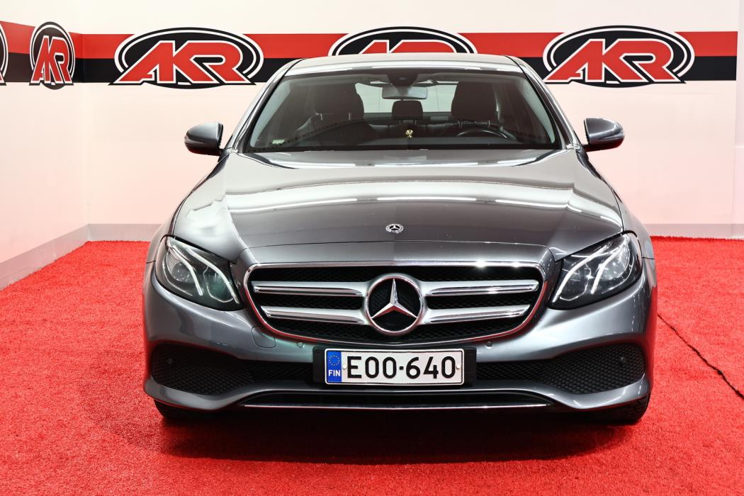 MERCEDES-BENZ E 2017