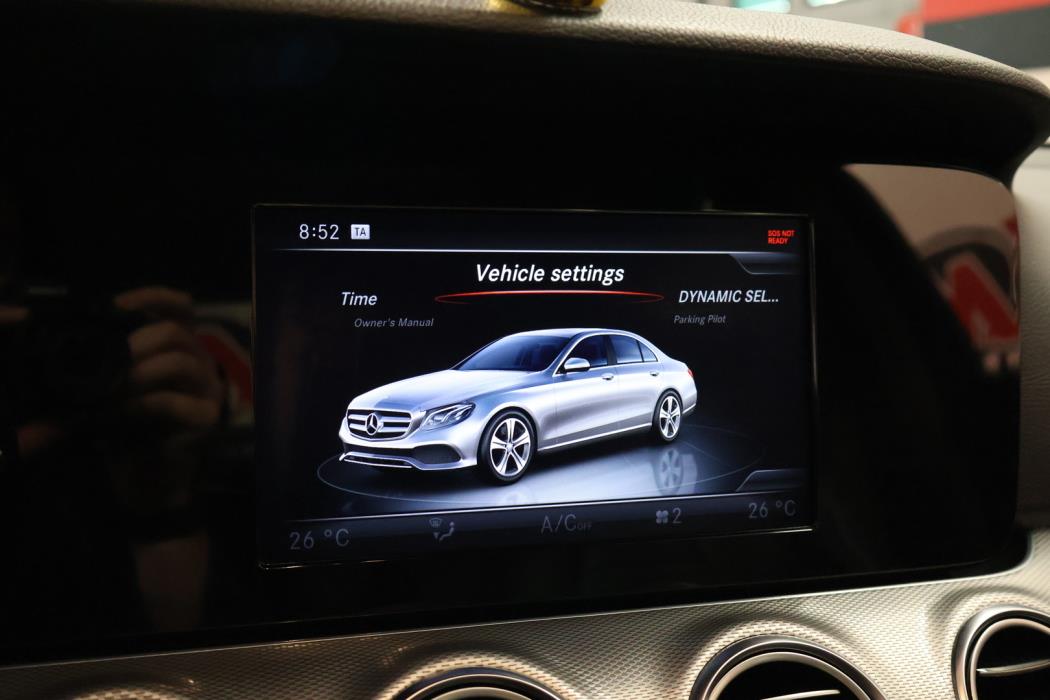 MERCEDES-BENZ E 2017