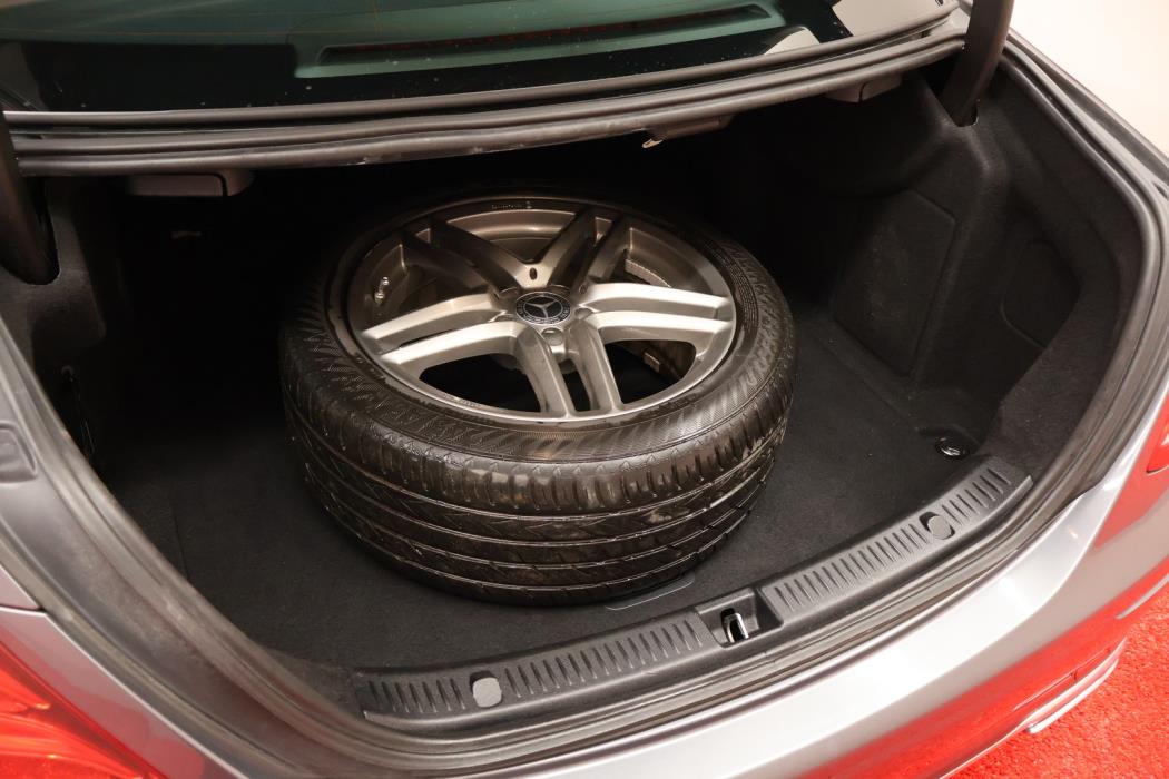 MERCEDES-BENZ E 2017