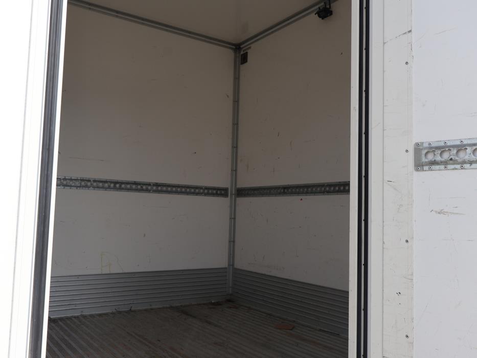 VOLKSWAGEN Crafter 2012