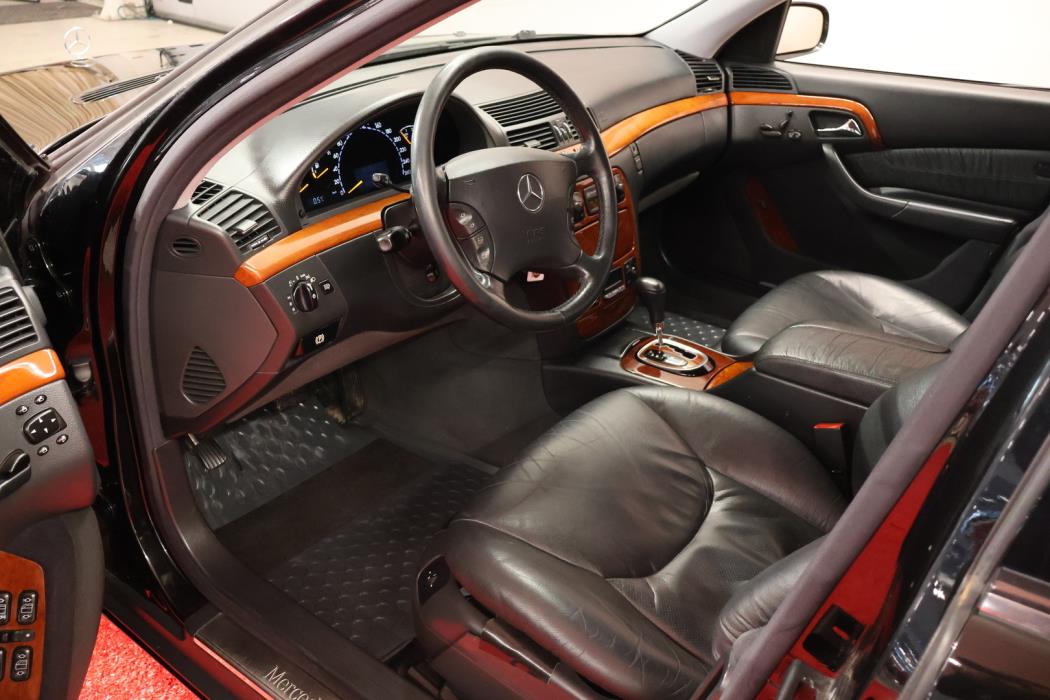MERCEDES-BENZ S 2001