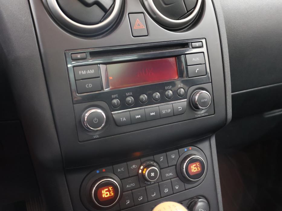 NISSAN Qashqai+2 2011