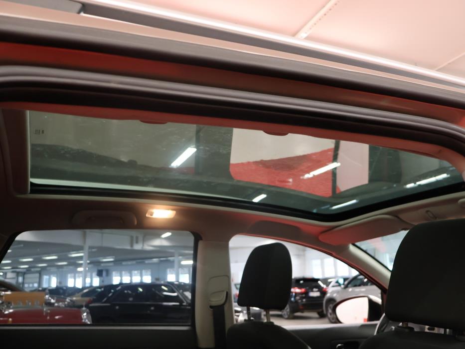 NISSAN Qashqai+2 2011