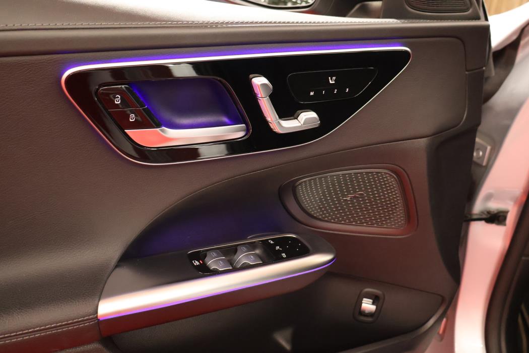 MERCEDES-BENZ C 2022