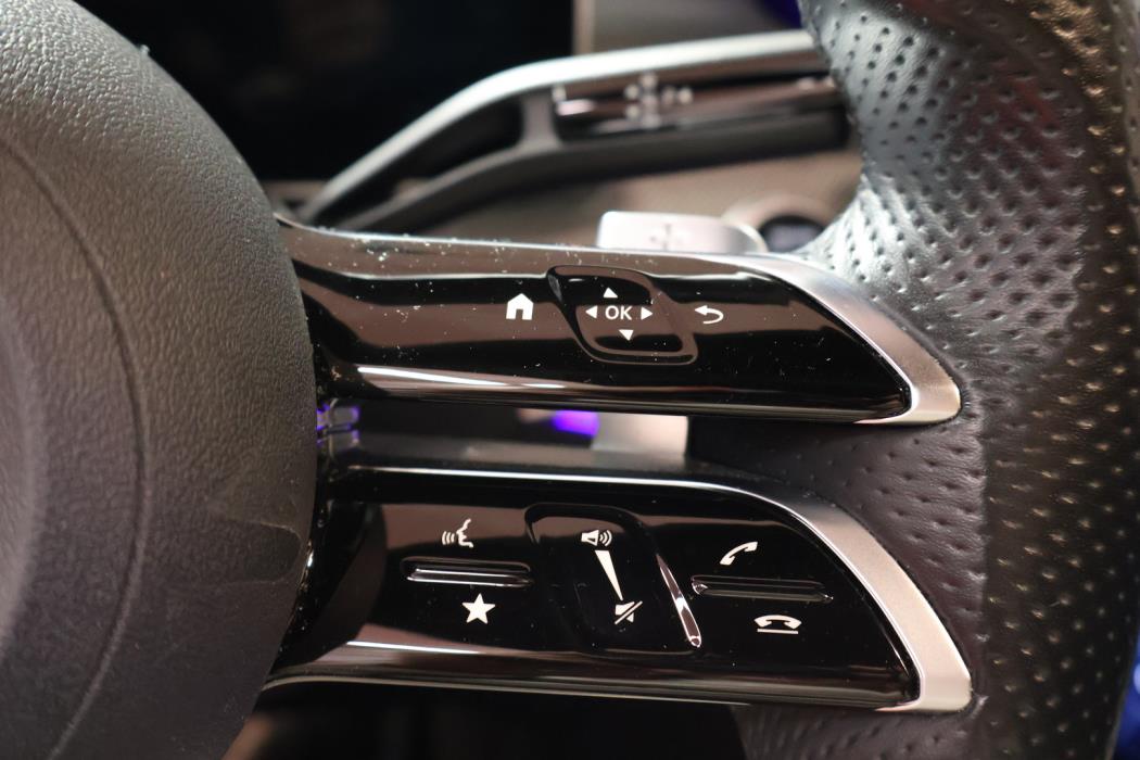 MERCEDES-BENZ C 2022